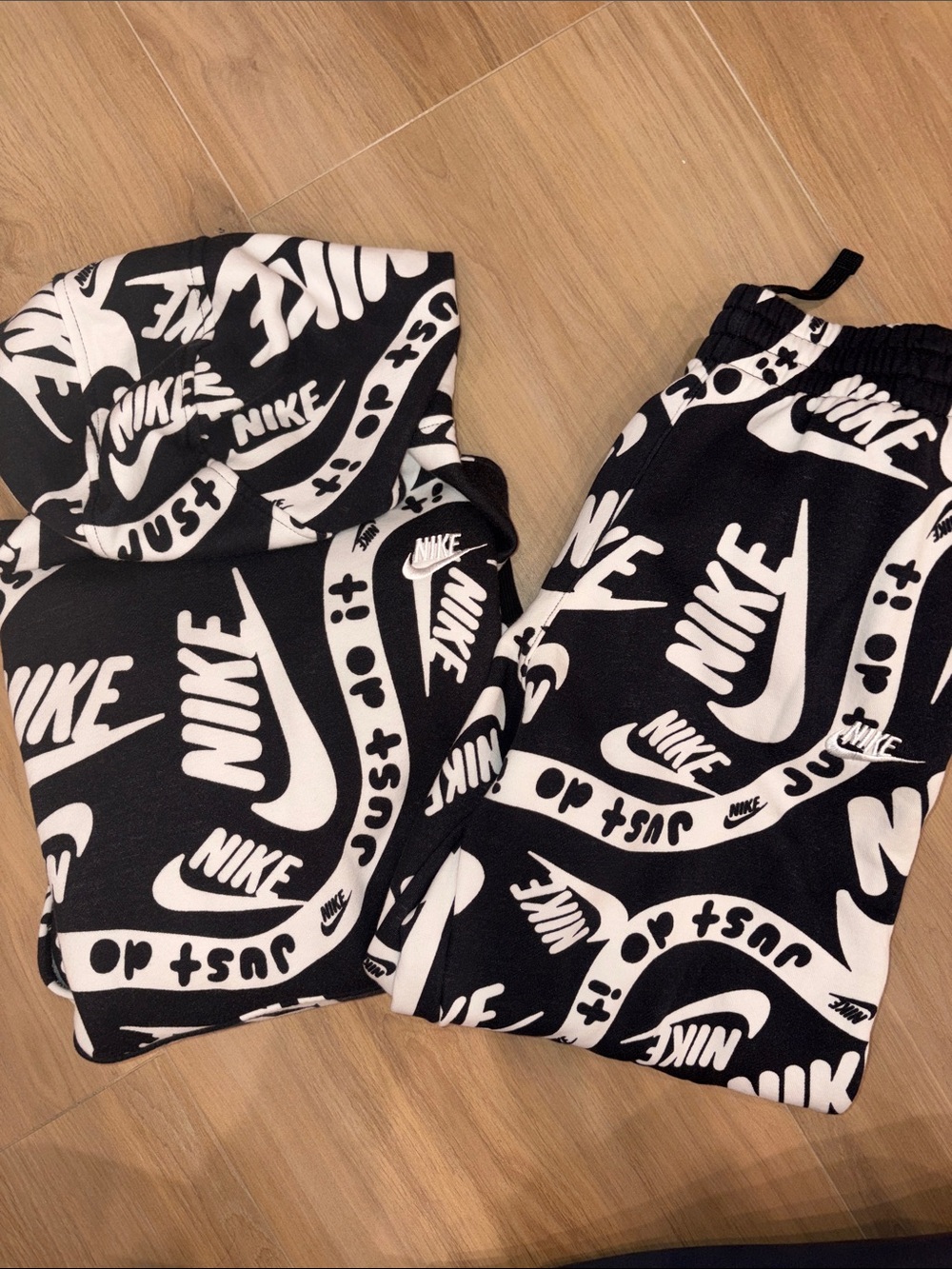 Nike Kids Black & White Logo Jogger Set